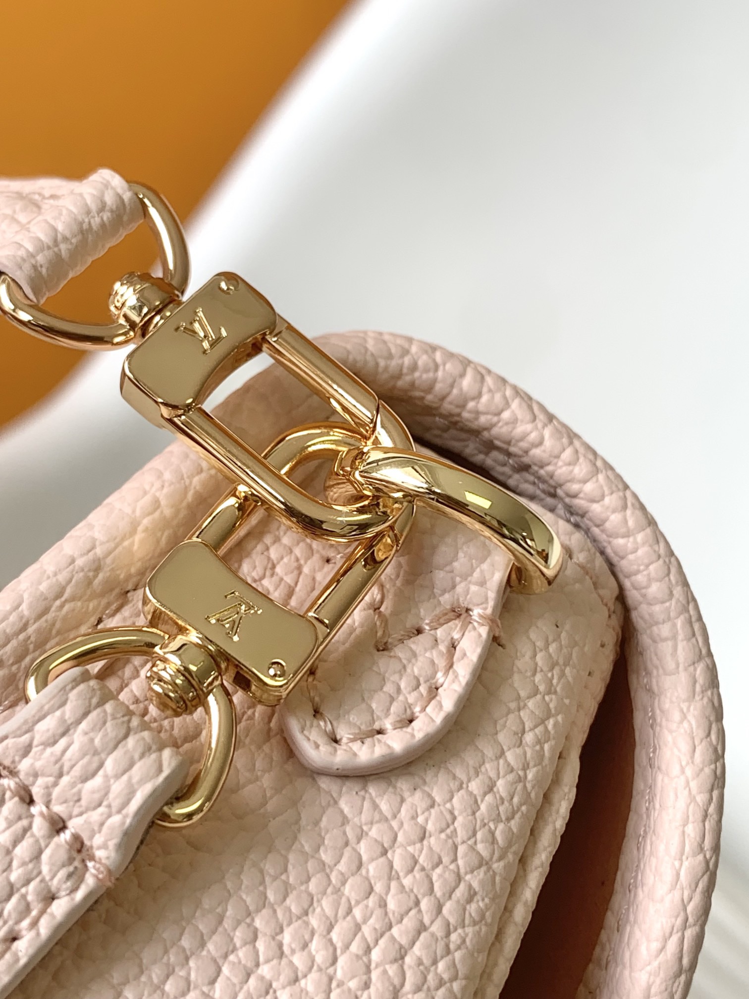 Louis Vuitton M83566 Nano Diane Women Shoulder Bags Size 19*10.5*6cm