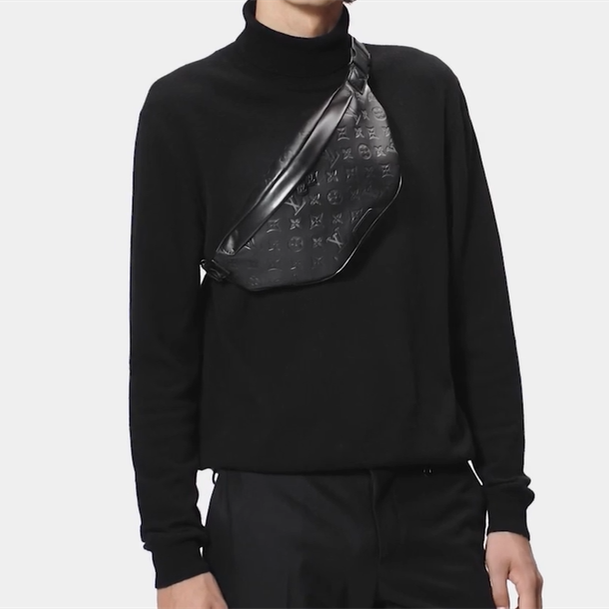 Louis Vuitton M46036 Discovery BumbagMen Bags Size 44*15*9cm