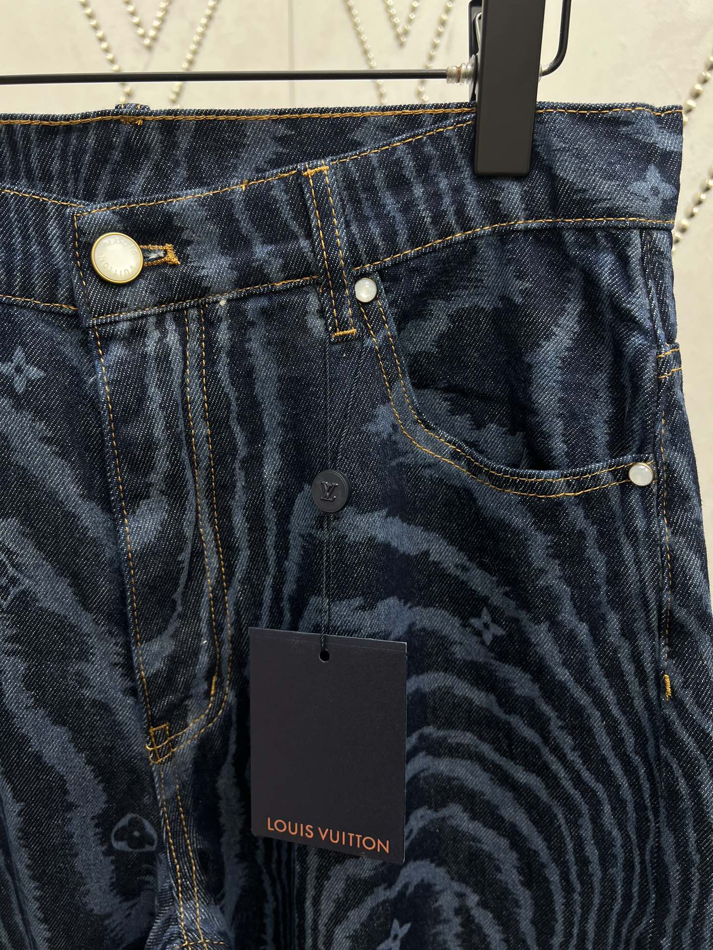 Louis Vuitton New Jeans Size S-XXL