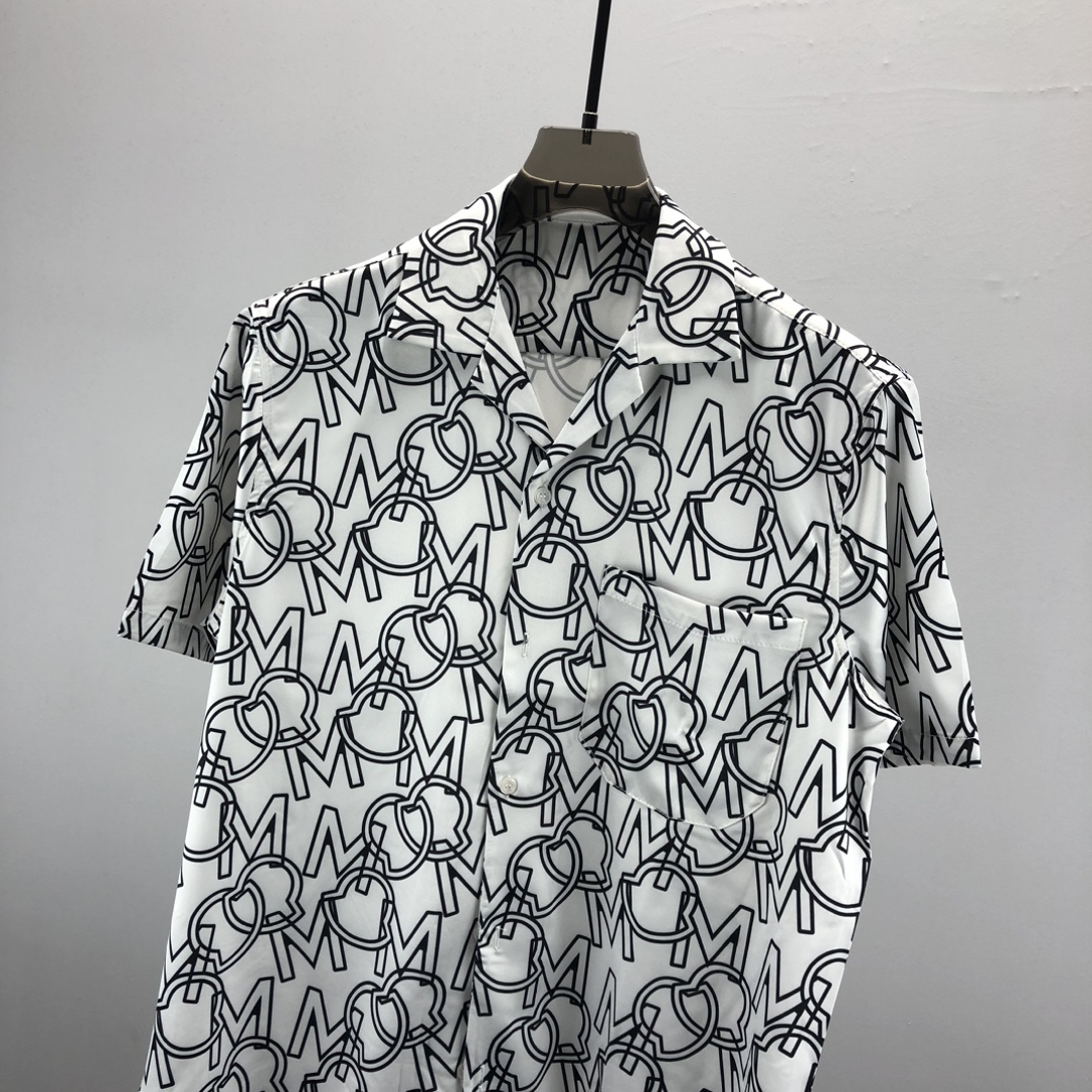 Moncler Sommeranzug Size S-XXL