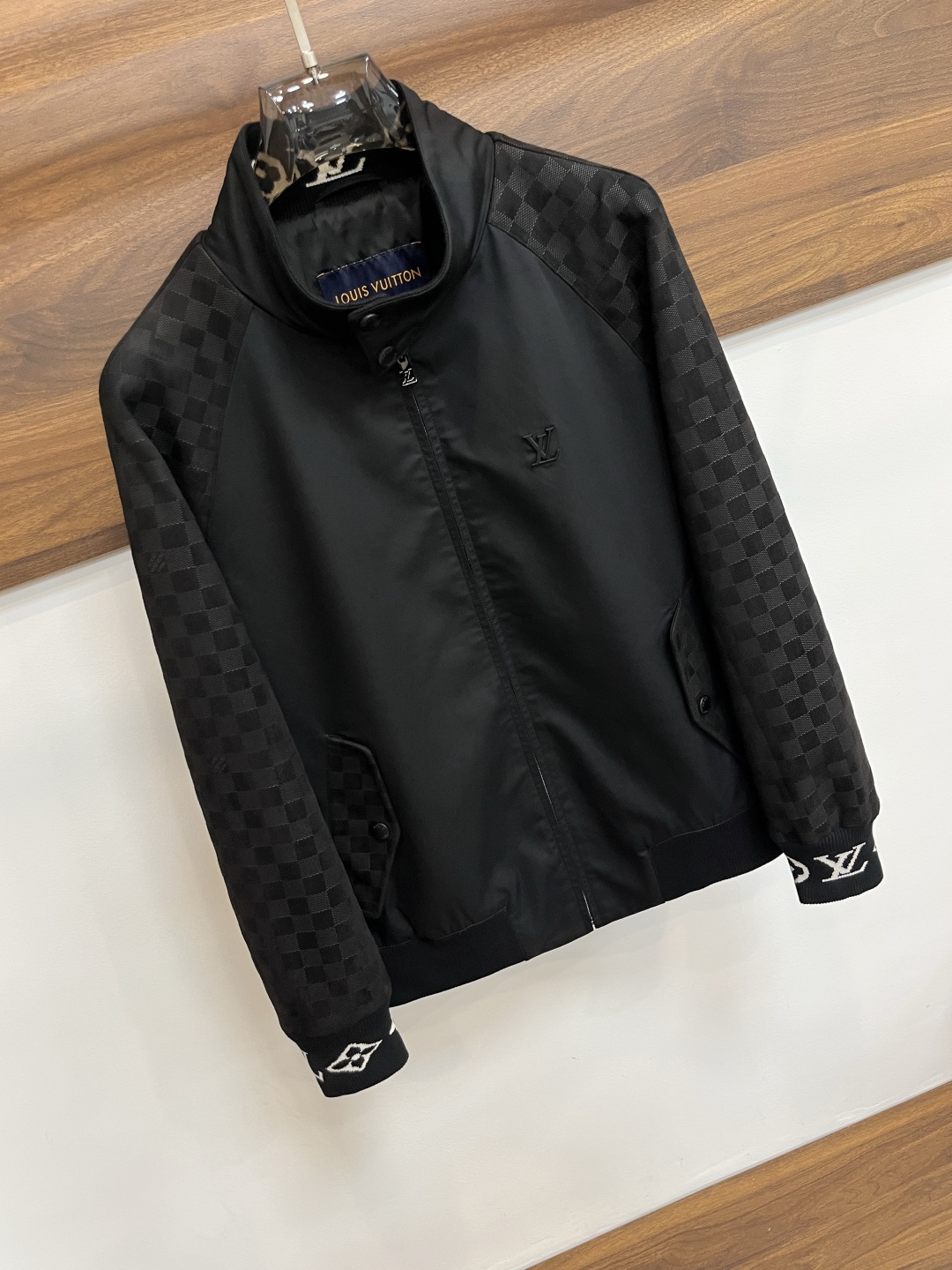 Louis Vuitton Unisex Jacket Size M-XXXL