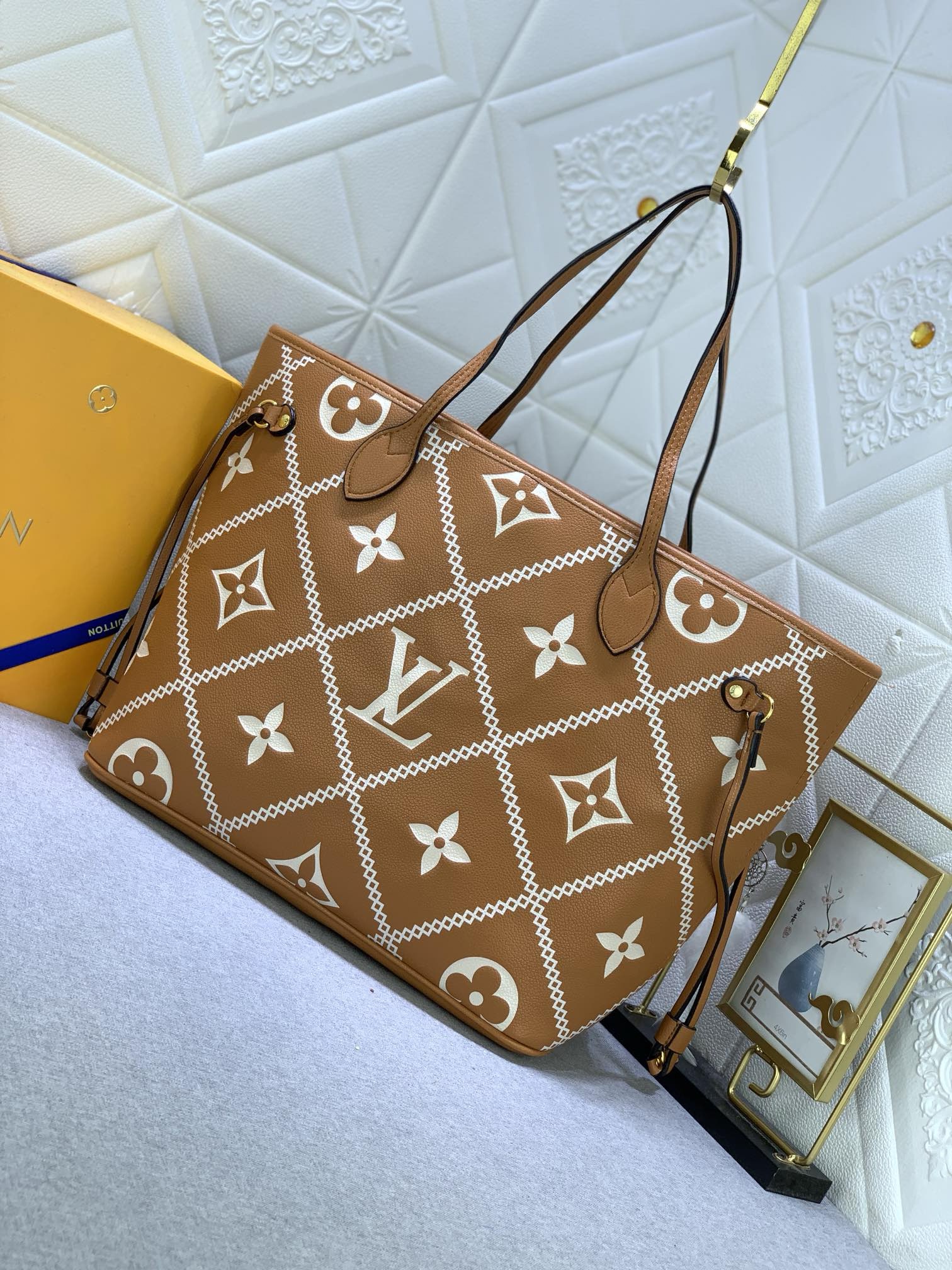 Louis Vuitton Shopping Bags 31*28*14cm