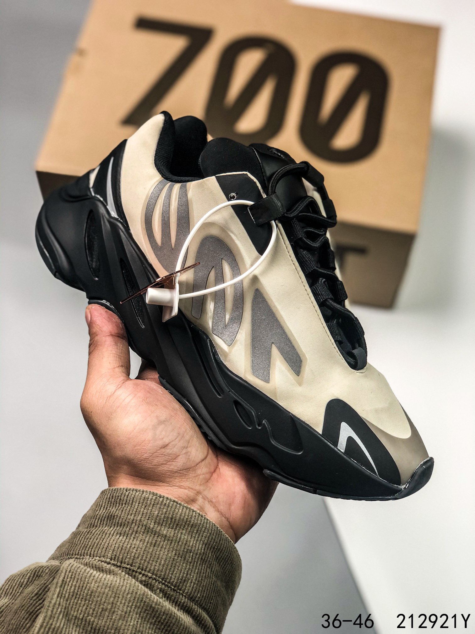 Yeezy 700 V2 Mens/Women's Sneakers Shoes 36 - 46