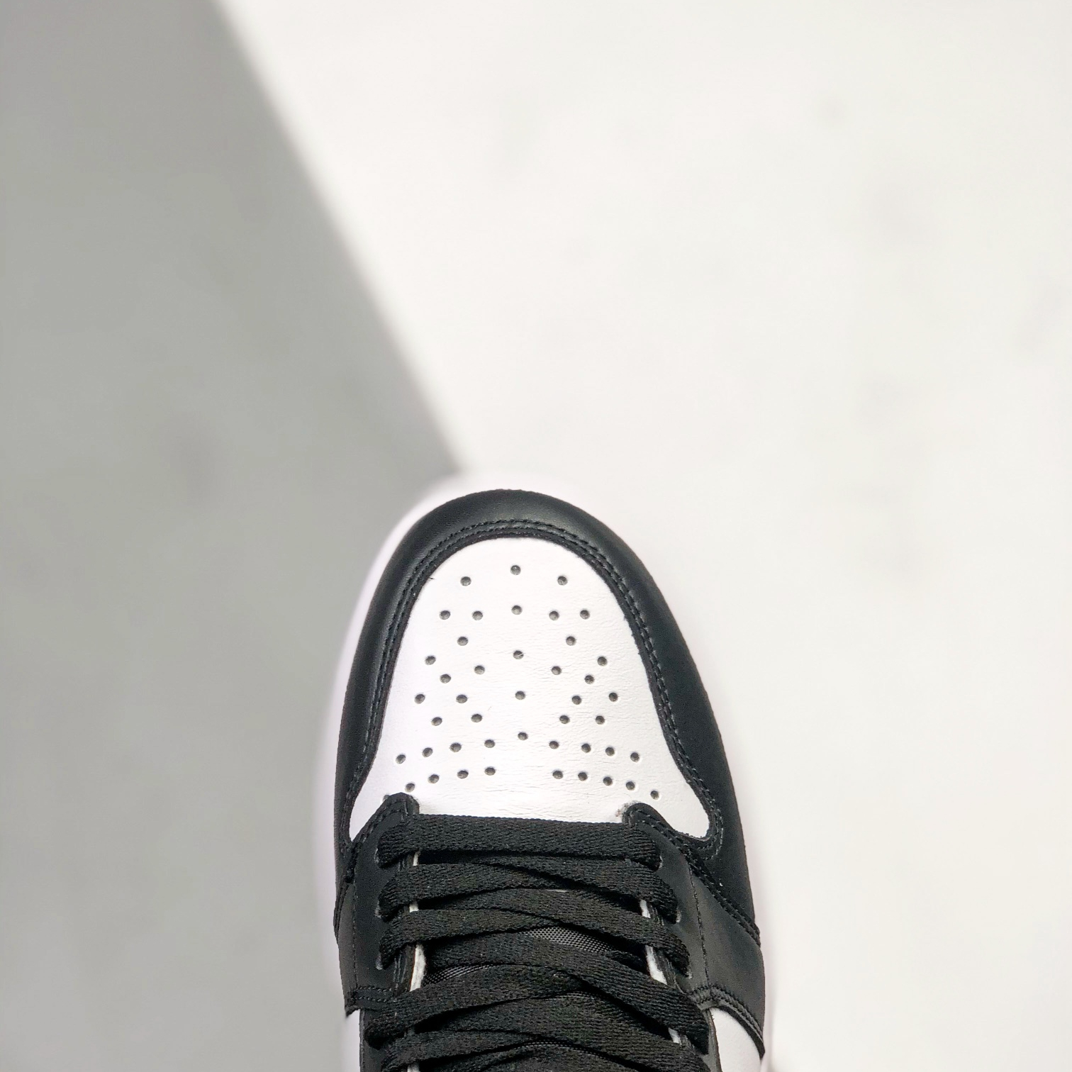 Nike Air Jordan 1 High Top Sneakers Shoes Gr. 36-46