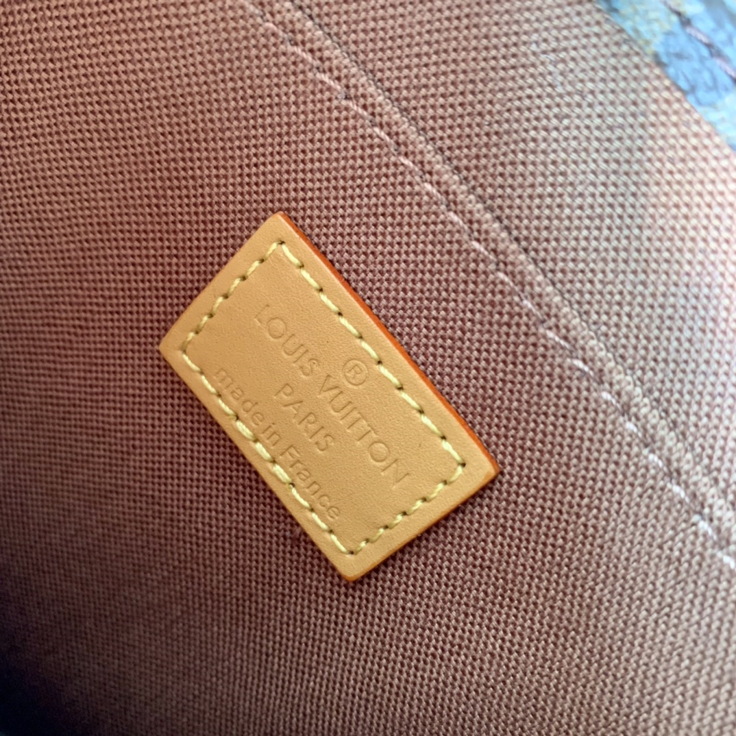 Louis Vuitton M81295 Petit Sac Plat Women Bags Size 17*14*5cm