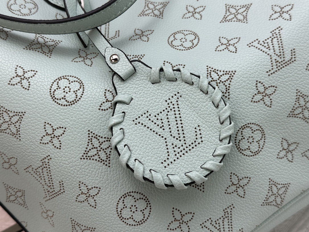 Louis Vuitton Blossom Women Handbag 30*27.5*16cm