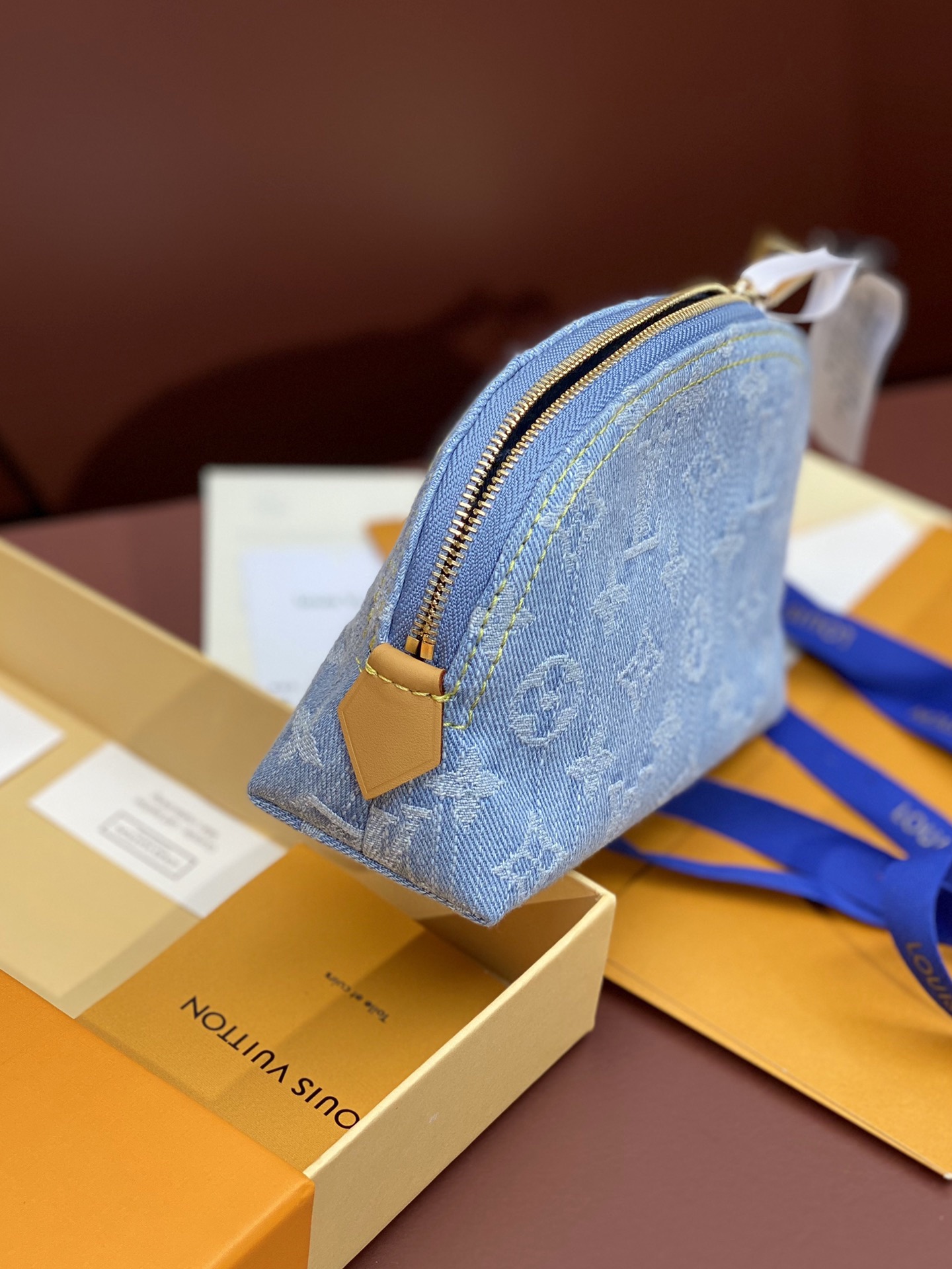 Louis Vuitton M83616 Pochette Cosmétique PM Size 19*12*6cm