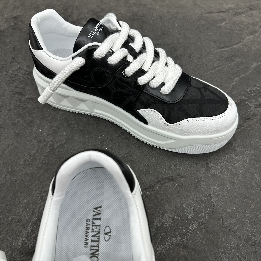 Valentino One Stud Sneaker Size 36-46