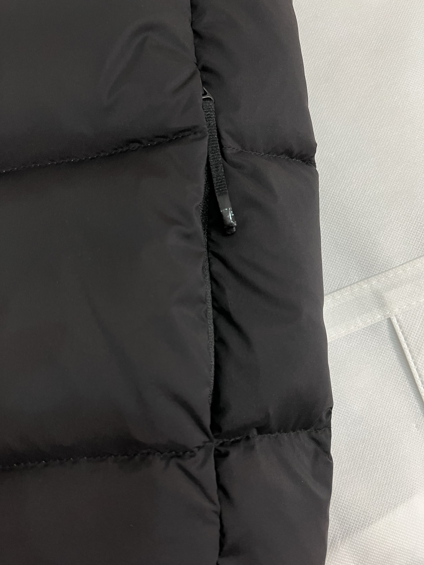 Moncler Guersac Men Winter Vest Size 1-5