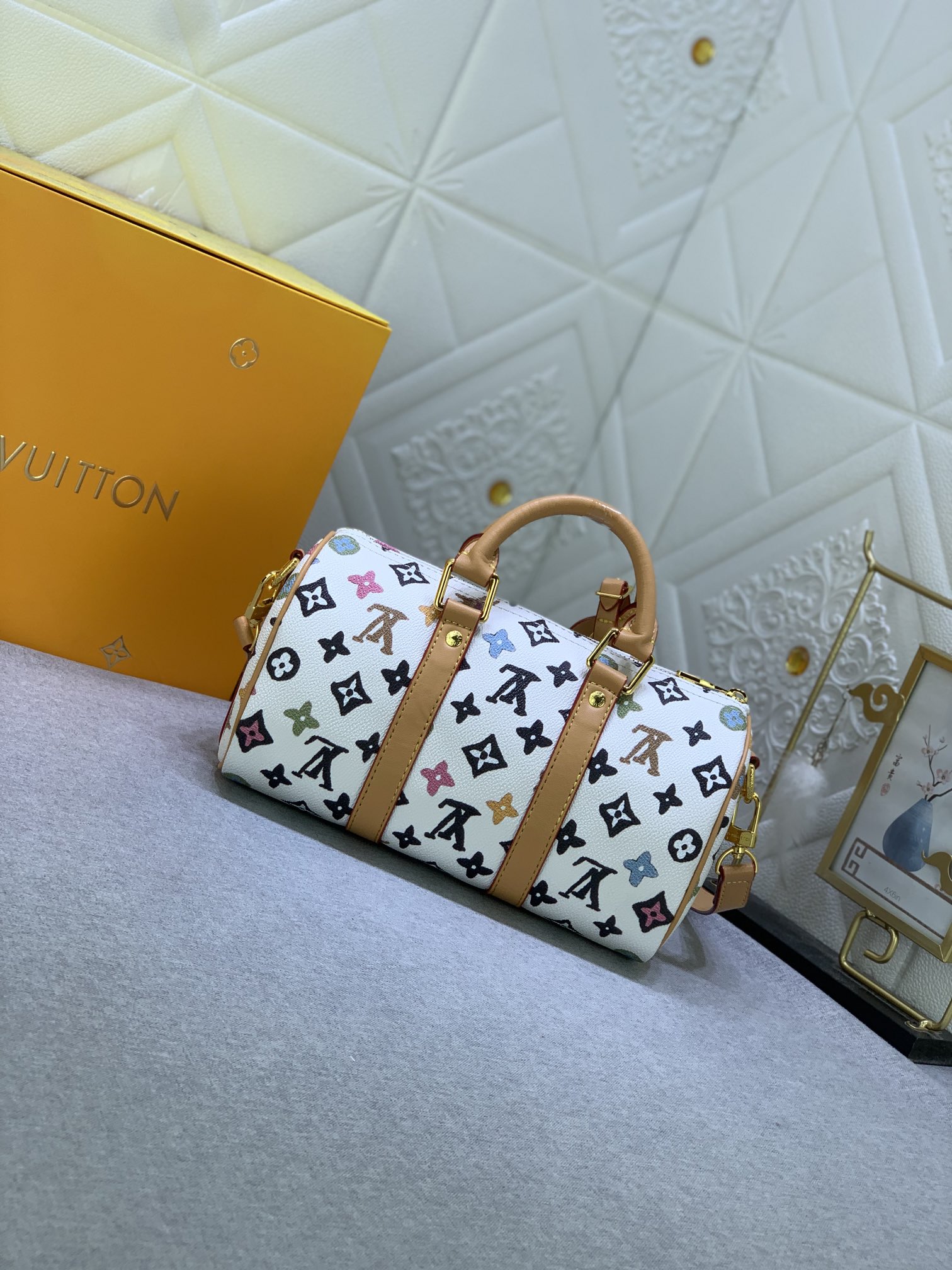 Louis Vuitton Monogram Eclipse Reverse Keepall 25 Travel Bags Size 25*15*11cm