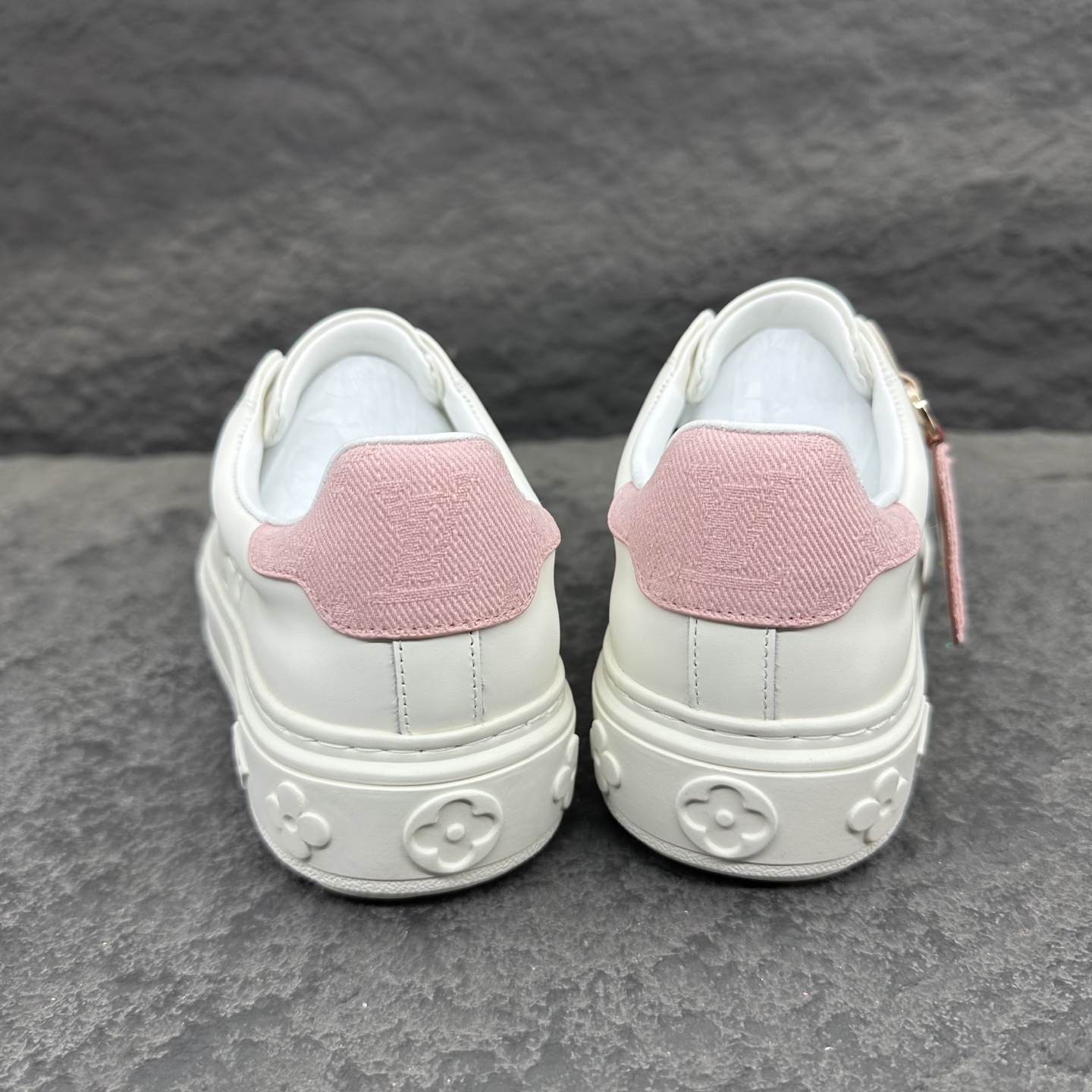 Louis Vuitton Time Out Sneaker Size 36-41