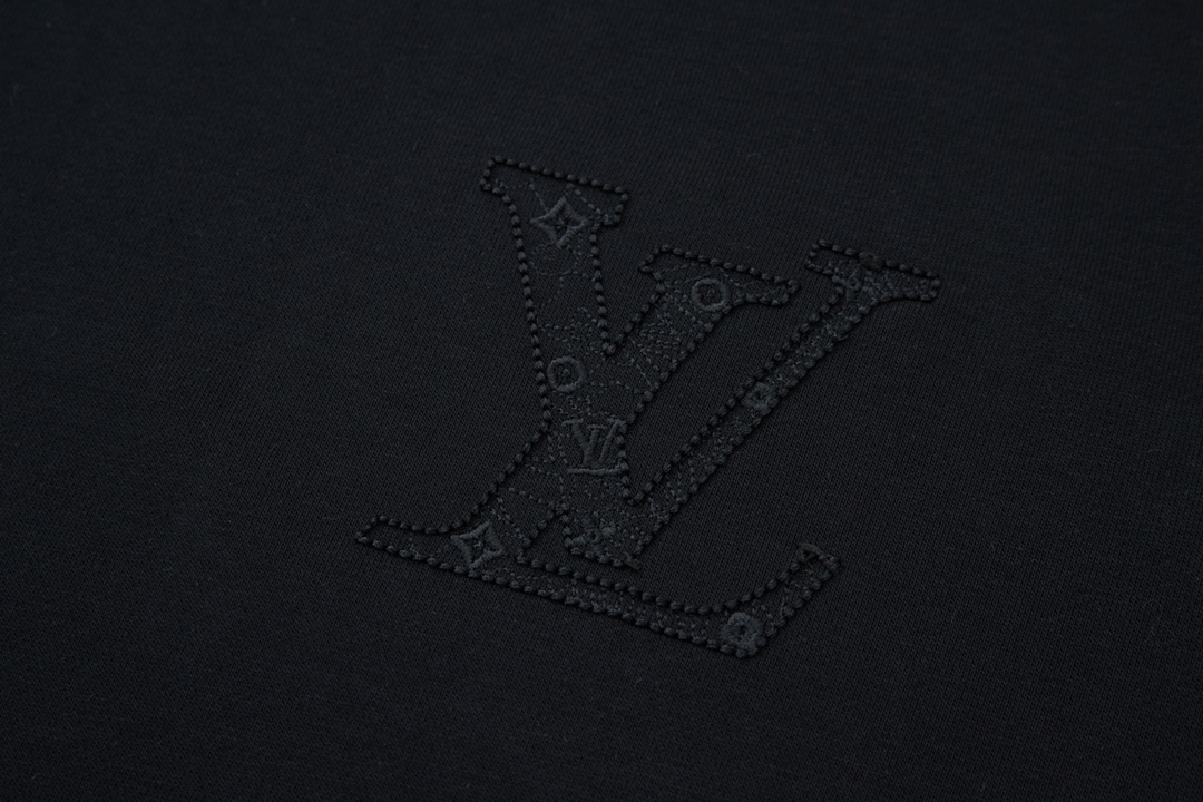 Louis Vuitton Unisex Sweatshirt Size S-XL