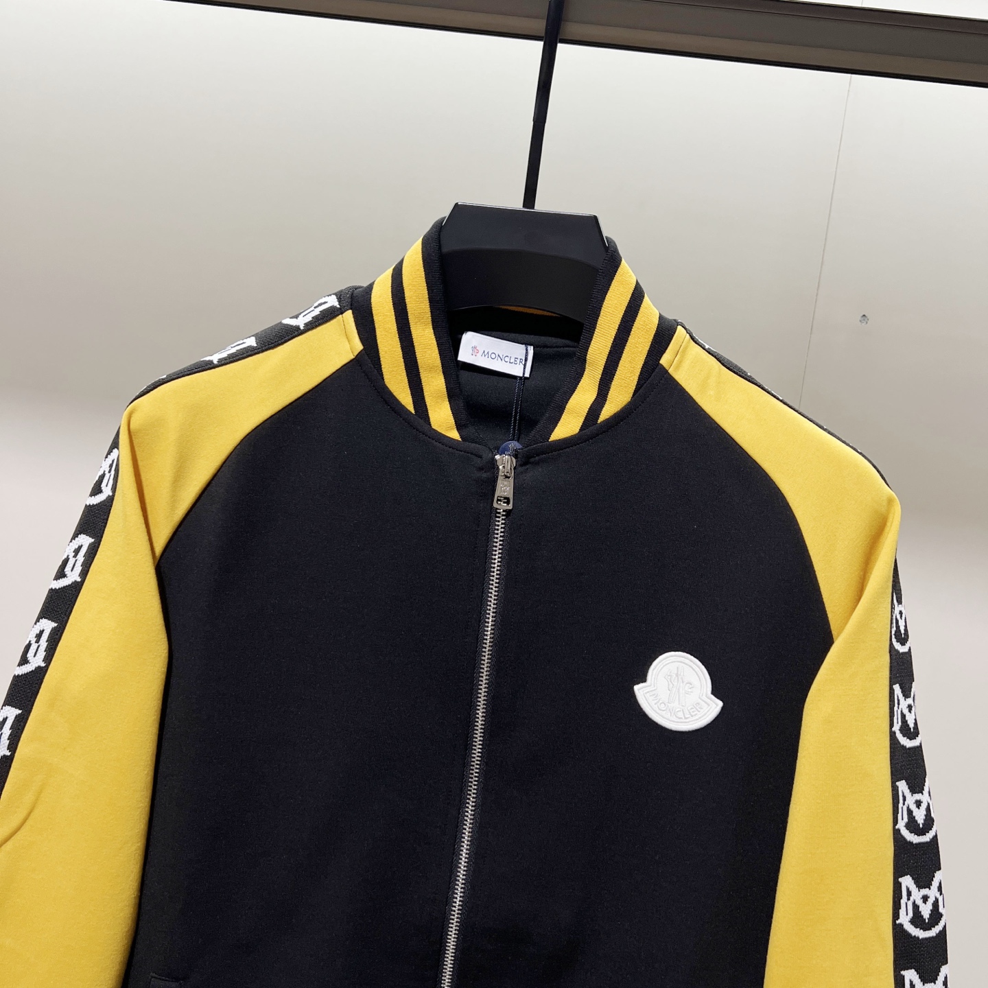 Moncler Unisex Jacket Size S-XXL