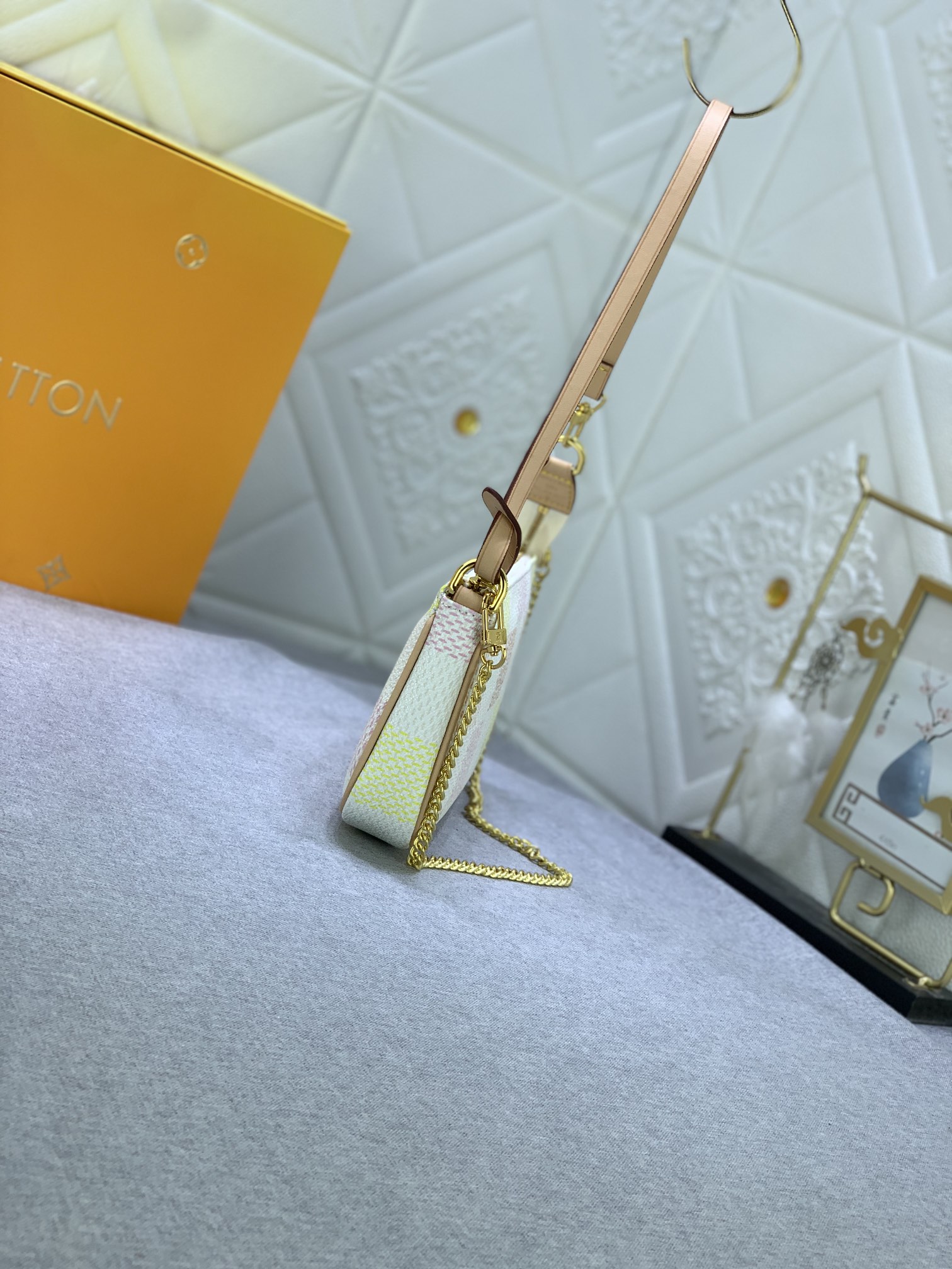 Louis Vuitton N40642 Pochette Accessoires Shoulder Bags Size 23*13*4cm