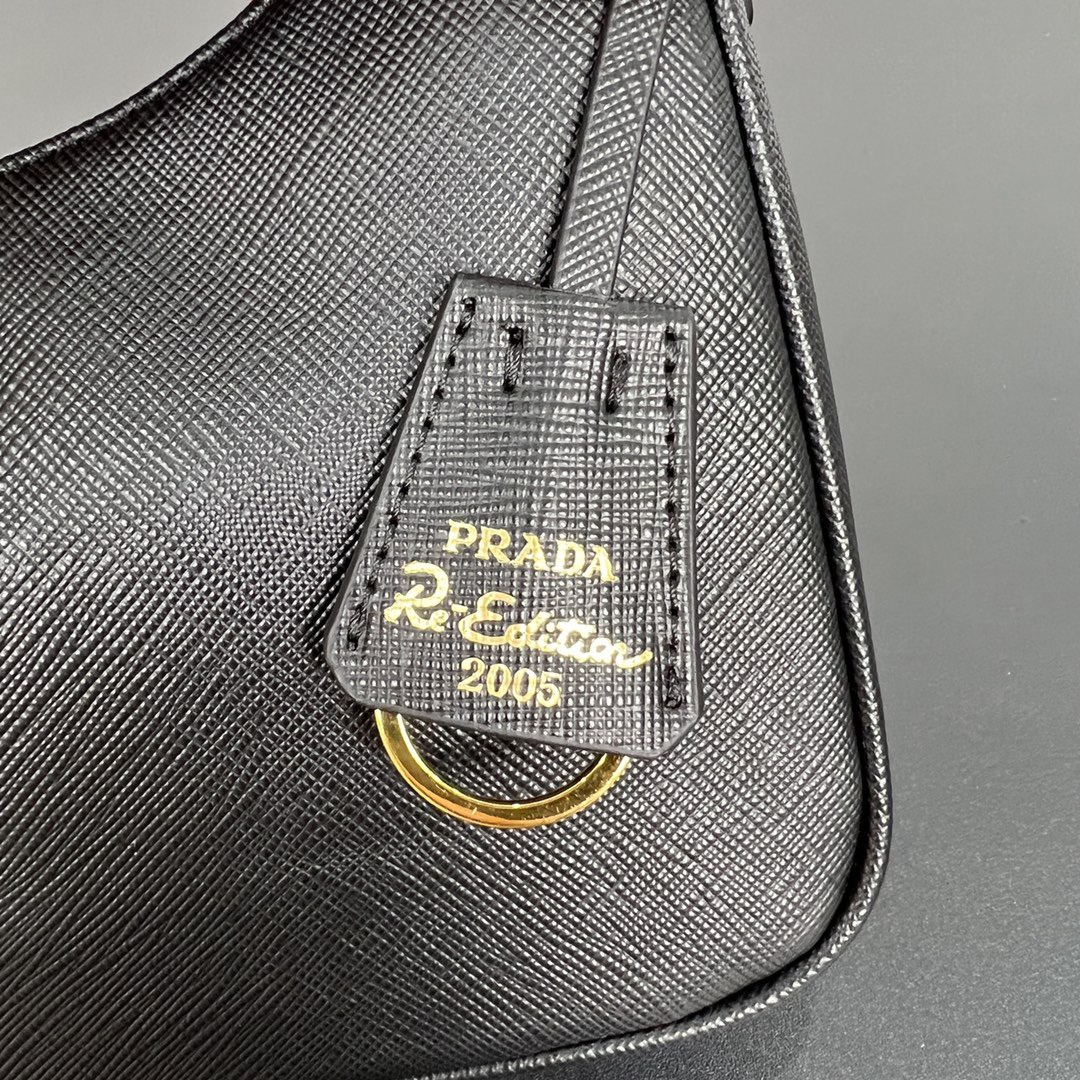 Prada 1BC204 Saffiano Leather Shoulder Bags Size 22*18*6cm