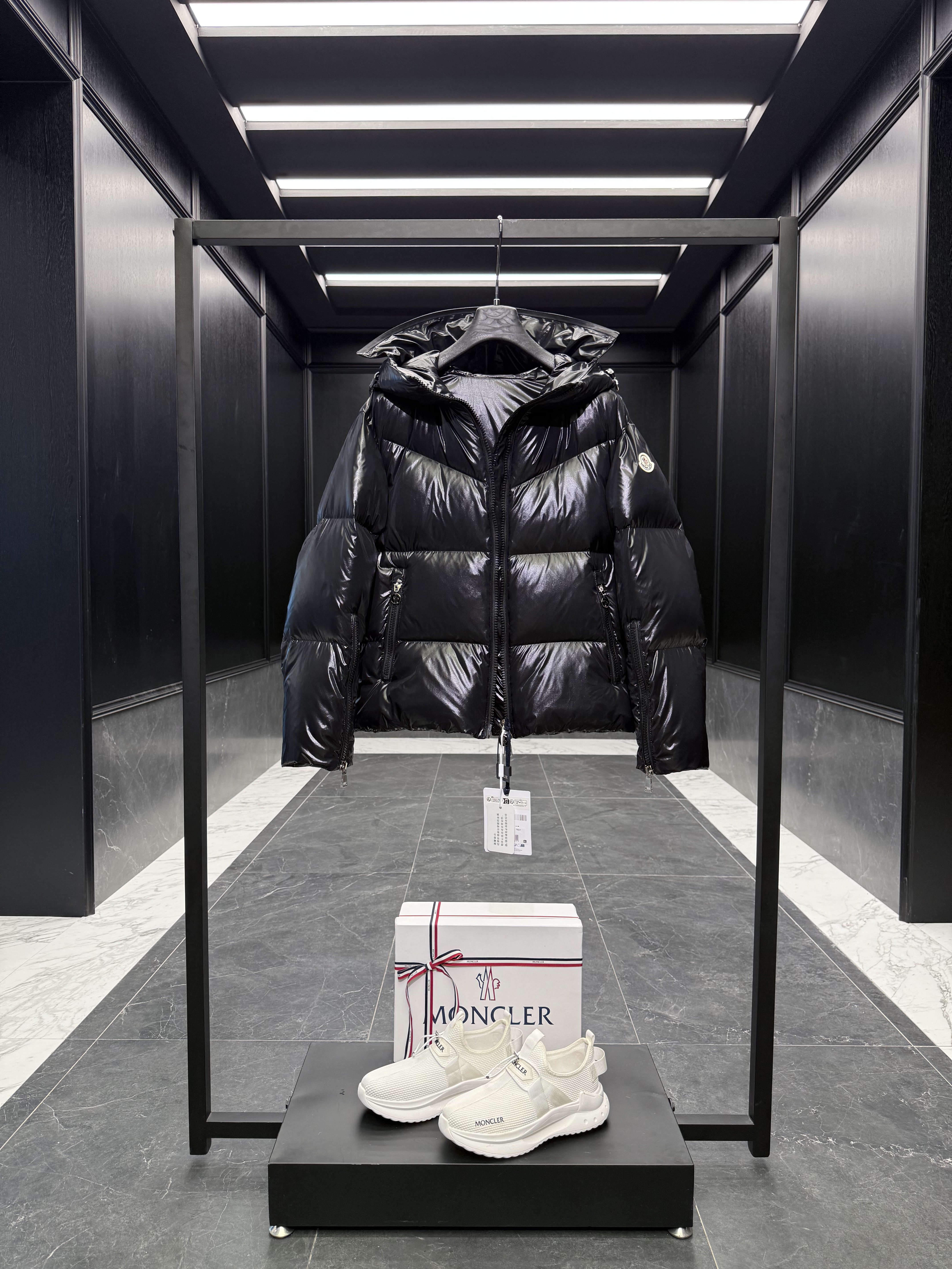 Moncler Women Huppelong Size 1-4