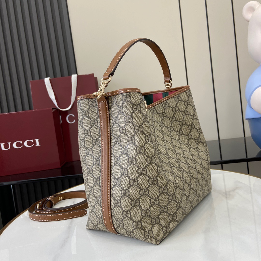 Gucci GG Emblem Women Shoulder Bags Size 25*25*15.5cm