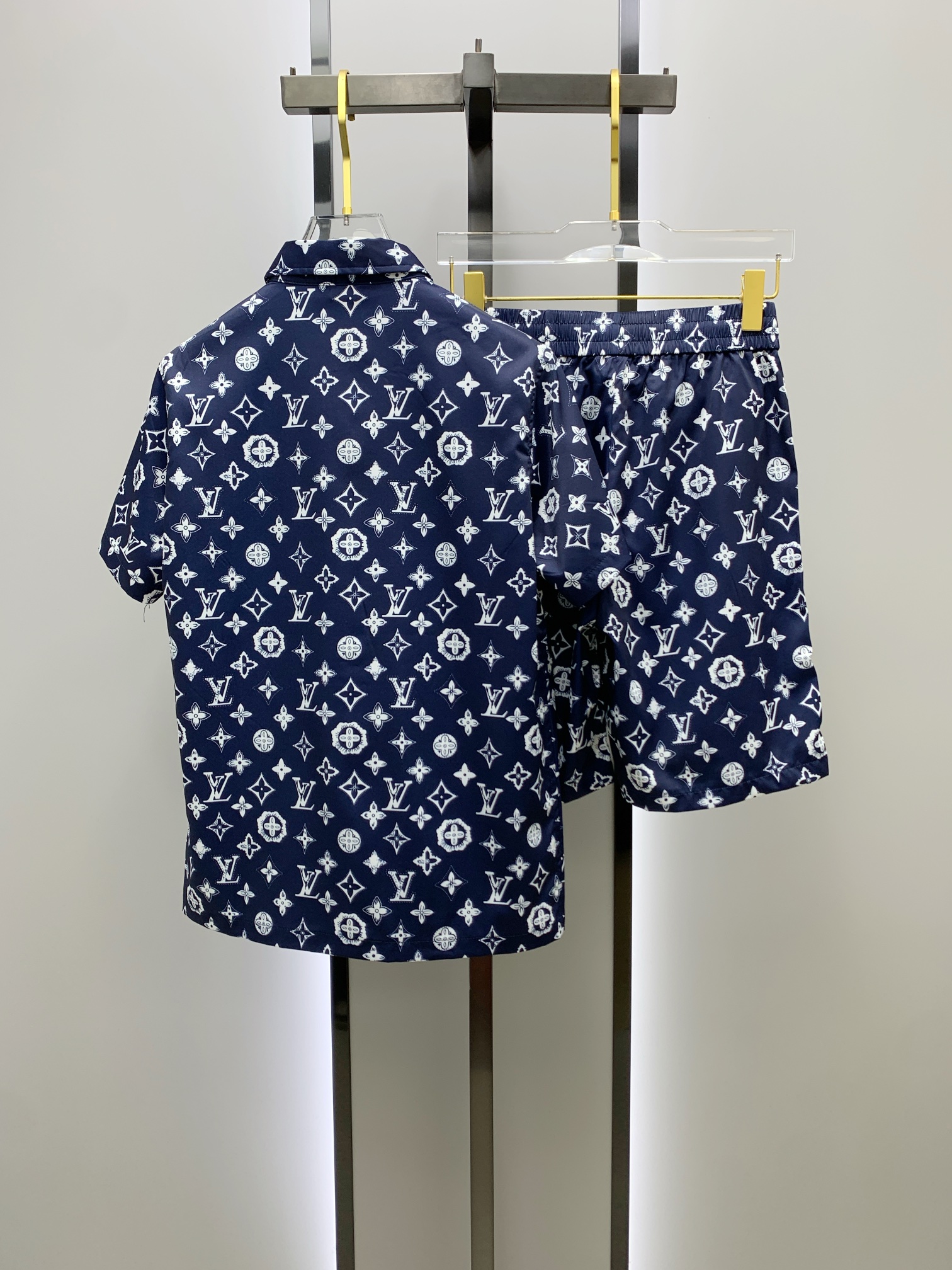 Louis Vuitton Sommeranzug Size M-XXL