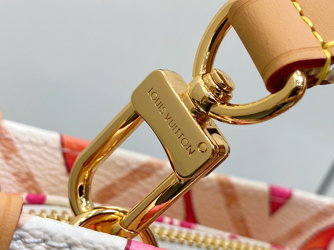 Louis Vuitton M25318 OnTheGo East West Shoulder Bag Size 25*13*10cm