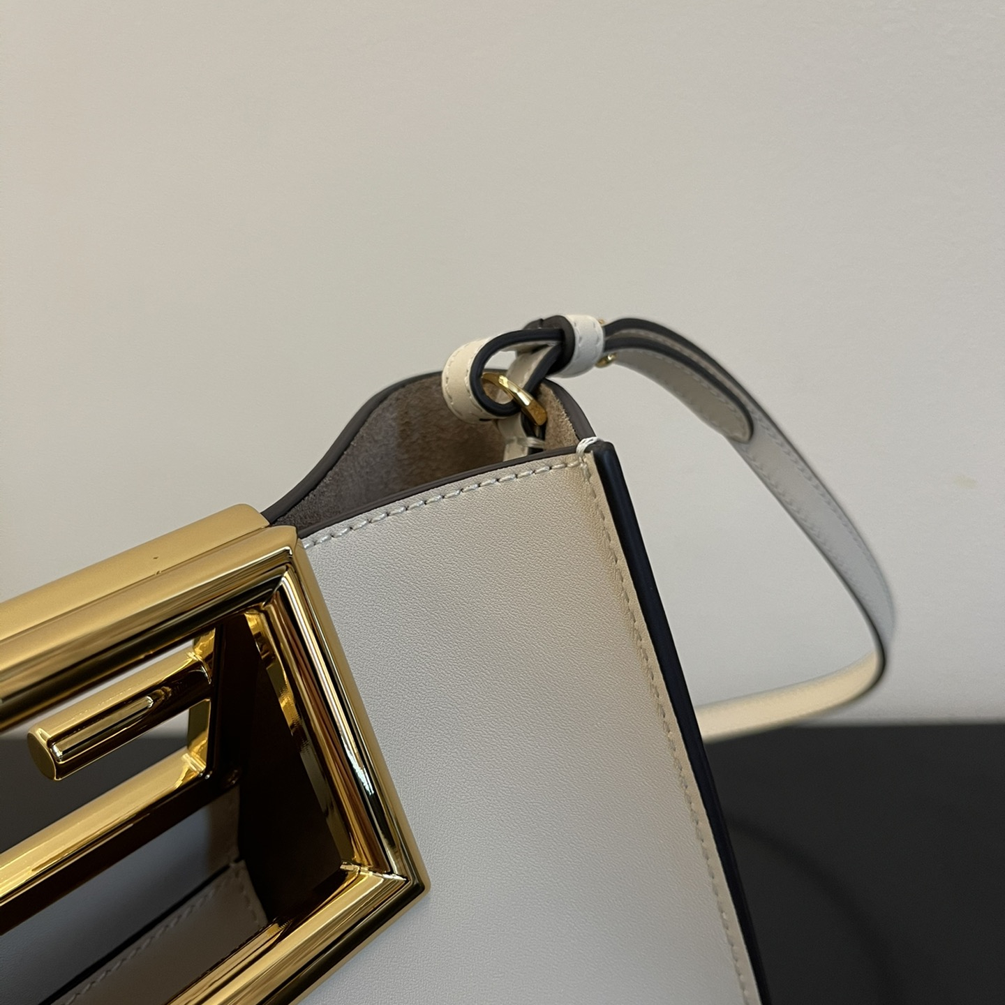 Fendi New Shoulder Bags 20*17*9cm