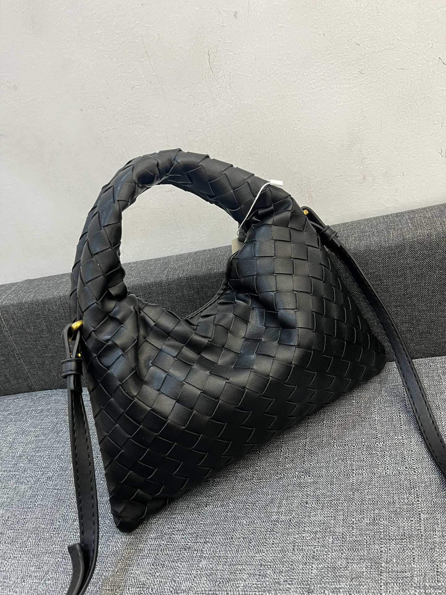 Bottega Veneta HO Shoulder Bags 28*17cm