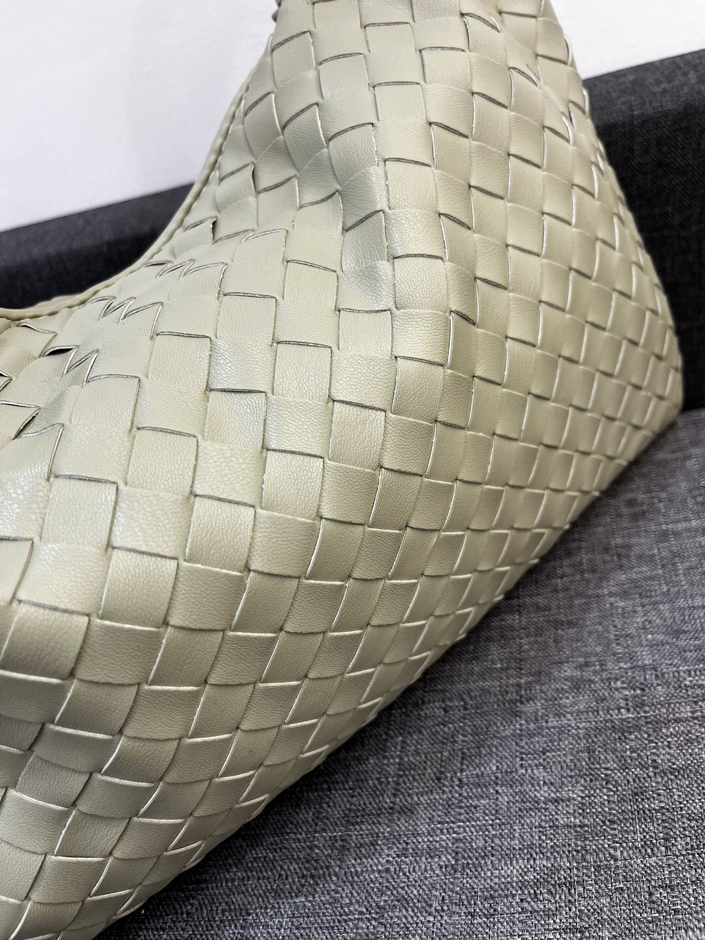 Bottega Veneta HO Shoulder Bags 40*24cm