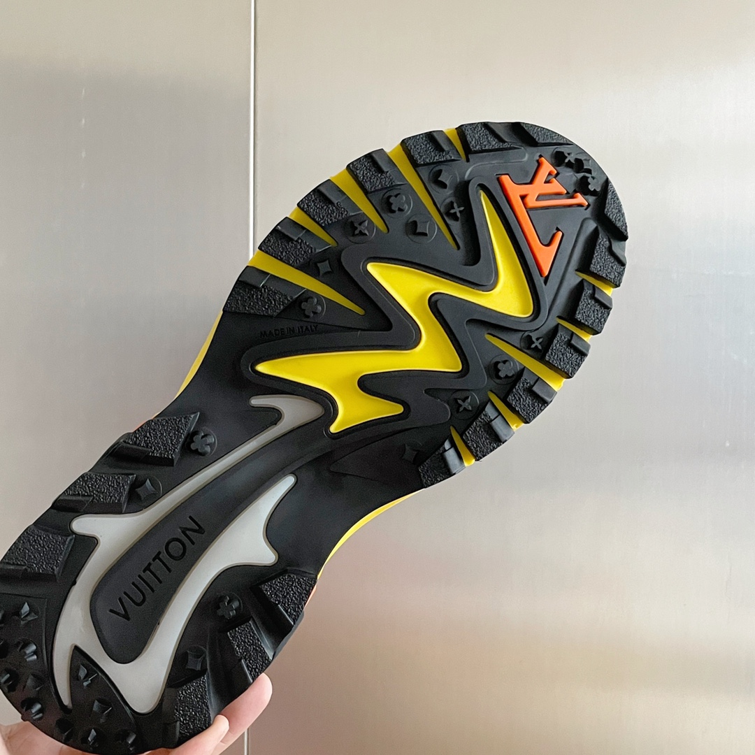 Louis Vuitton LV Runner Tatic Sneaker Size 40-46