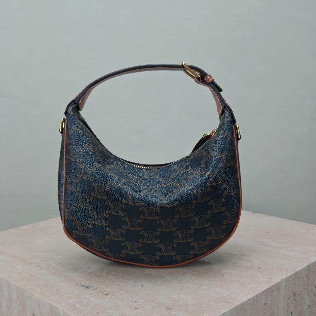 Celine 25ss Lulu Shoulder Bags Size 24*21*5cm