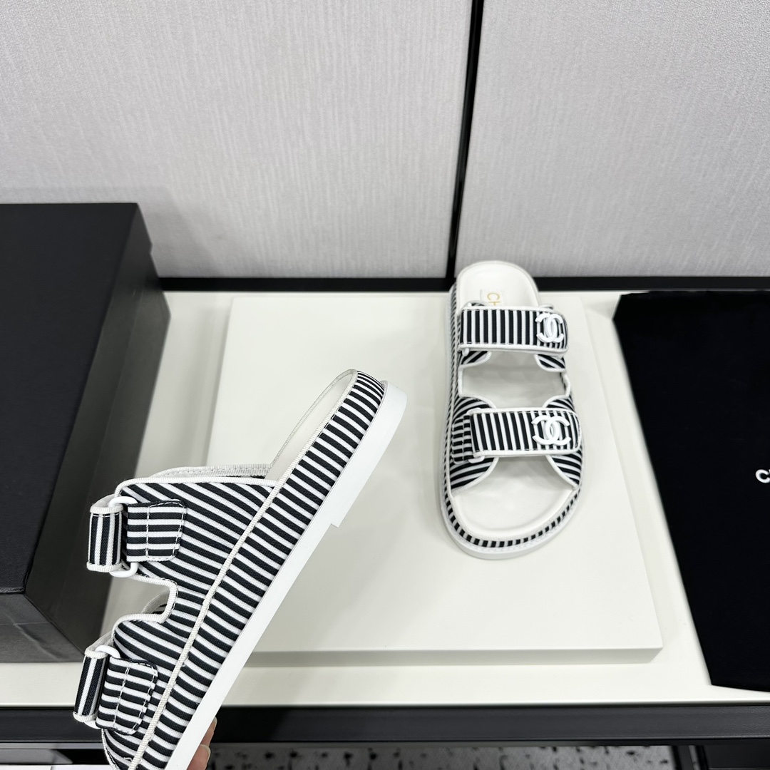 Chanel 2024 New Slippers Size 36-41