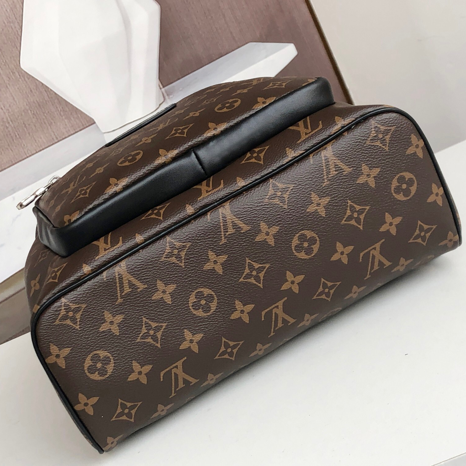 Louis Vuitton M45349 Josh Backpack For Men and Women Size 40*32*13cm