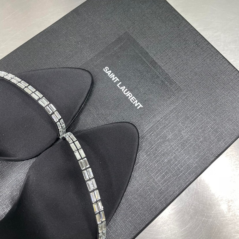 YSL Gloria Pumps Size 35-40