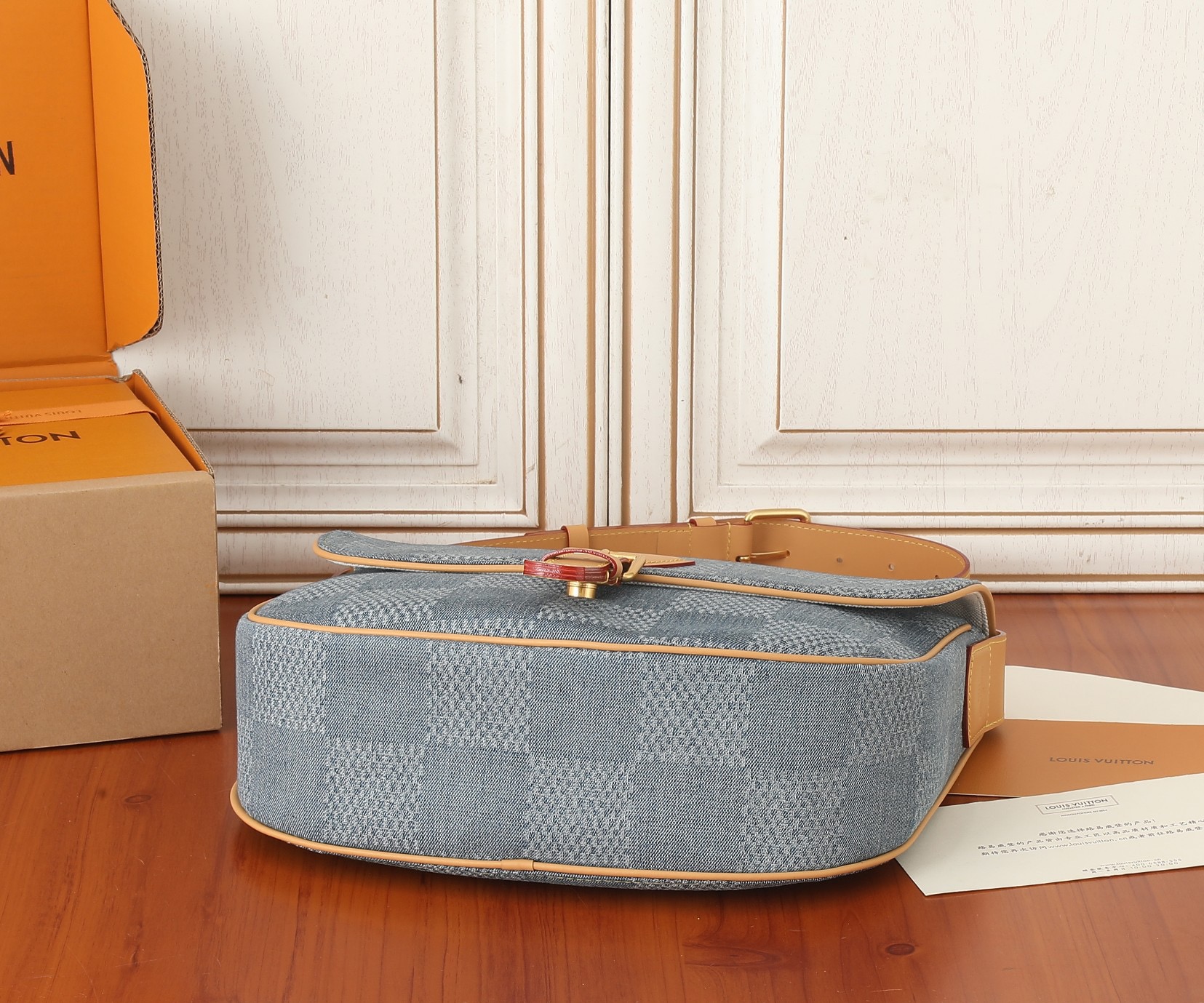 Louis Vuitton N40743 Montsouris Messenger MM Shoulder Bags Size 35*29*12cm