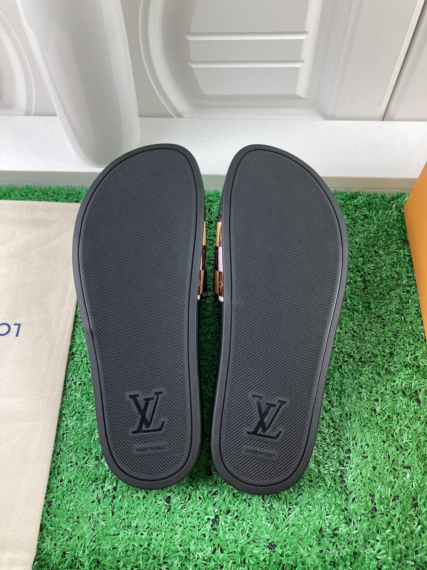 Louis Vuitton 2024ss Candy Series Slippers Size 36-45
