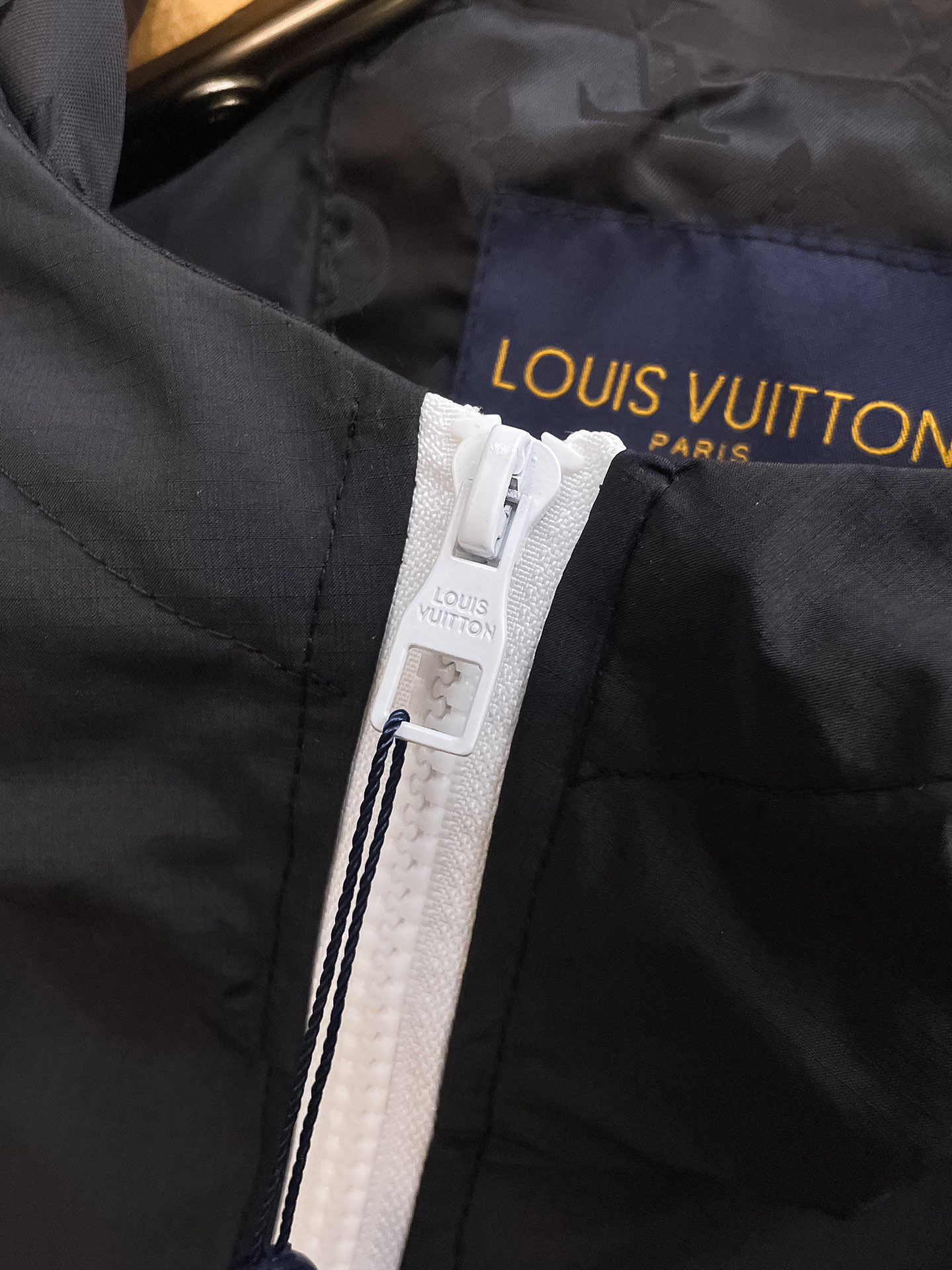 Louis Vuitton Unisex Jacket Size M-XXXL