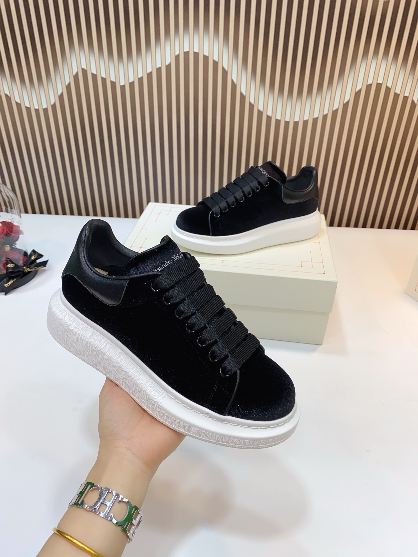 Alexander McQueen OVERSIZED Sneaker Size 35-45