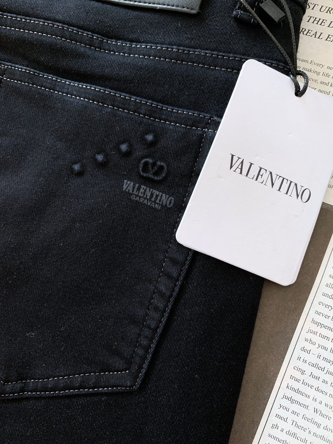 Valentino Jeans Men Size 29-40