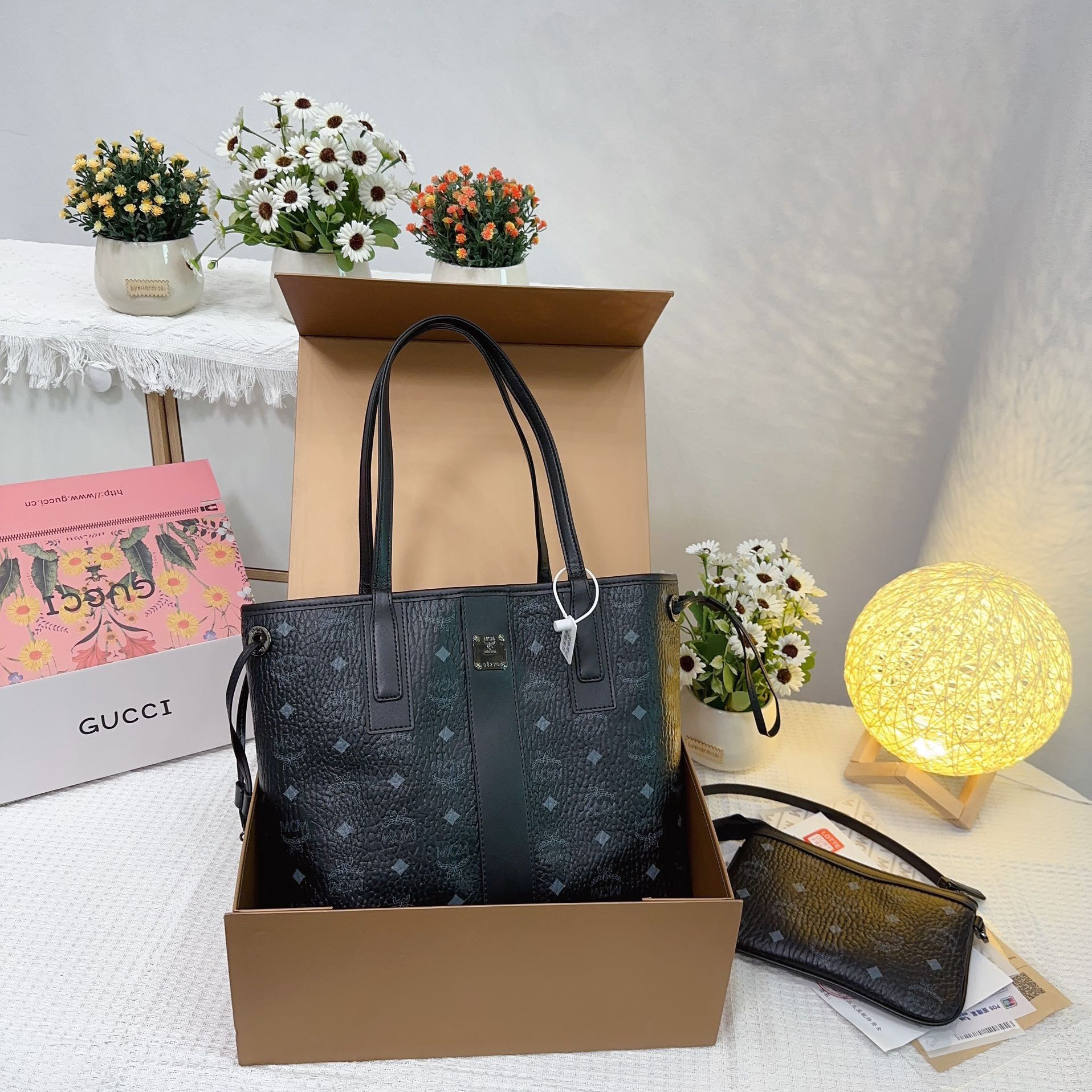 MCM Reversible Liz Shopper in Visetos Bags 37*31*25cm