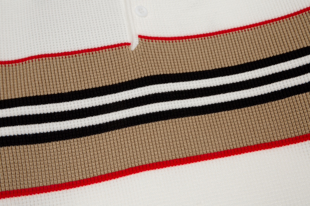 Burberry Unisex Sweatshirt Size S-XXL