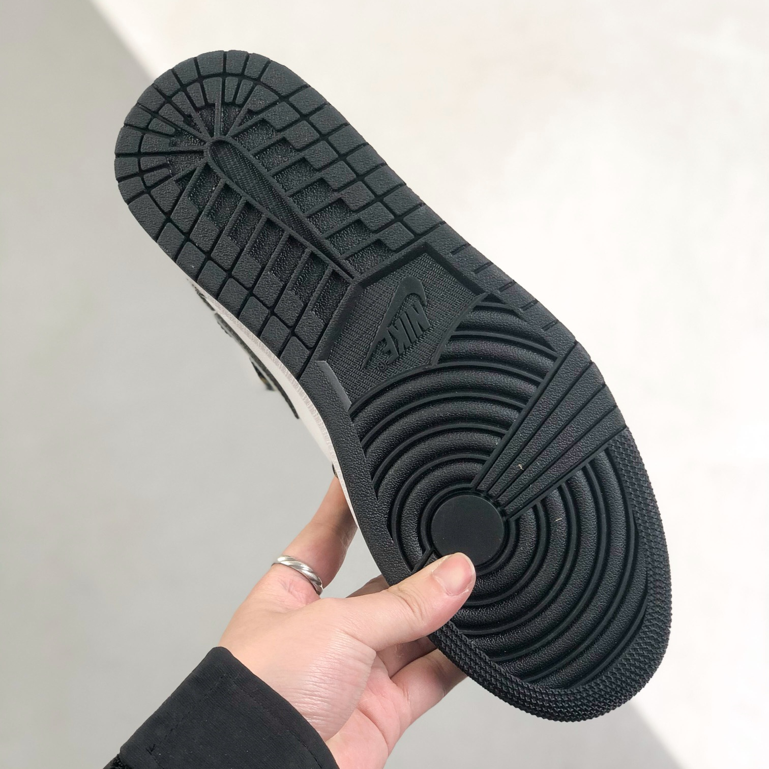 Nike Air Jordan 1 High Top Sneakers Shoes Gr. 36-46