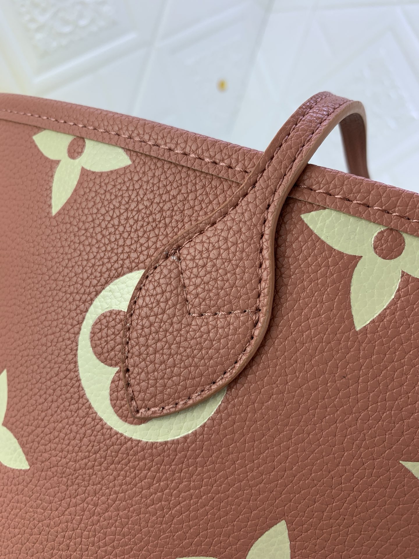 Louis Vuitton Shopping Bags 32*29*17cm