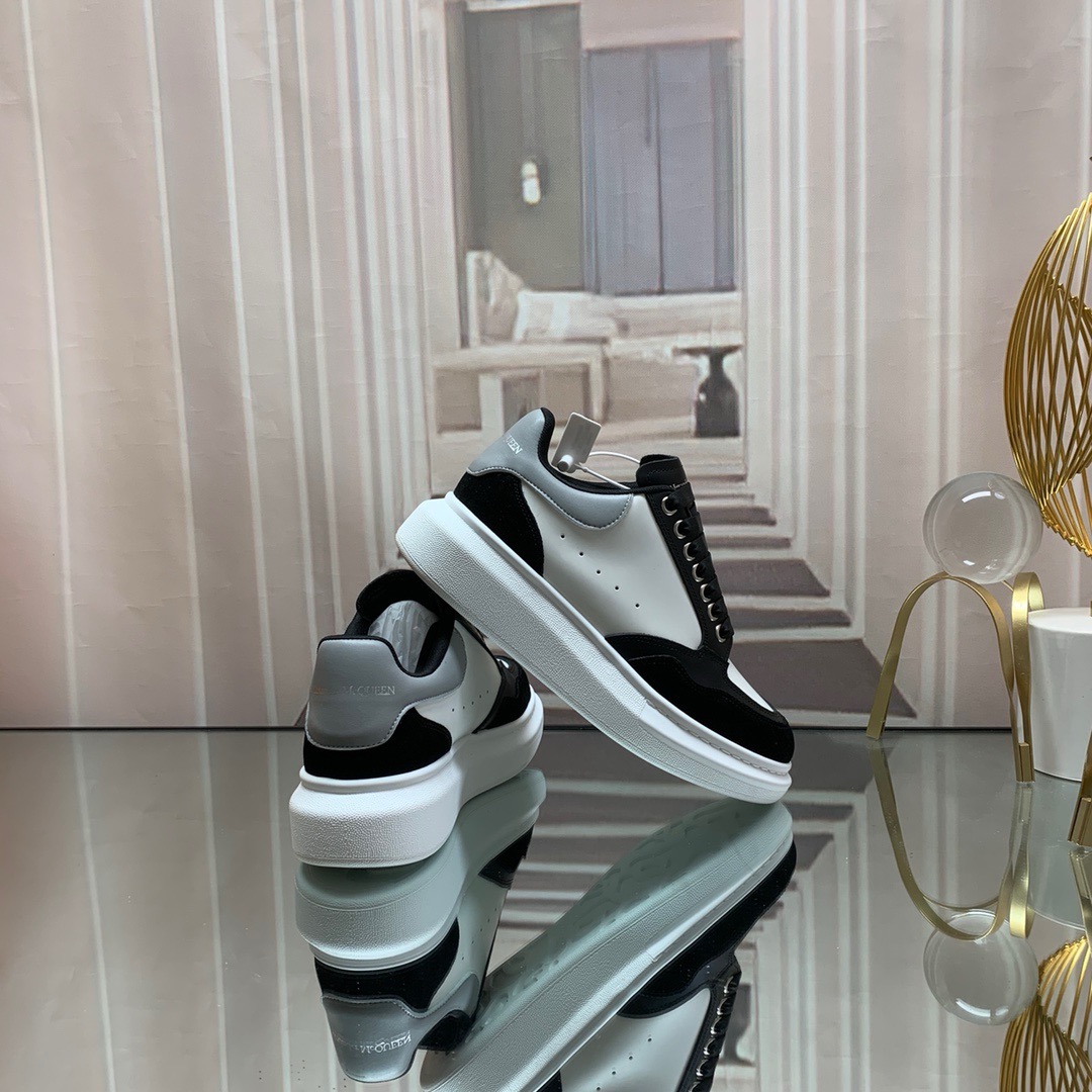 Alexander McQueen Oversized Sneaker size 36-46