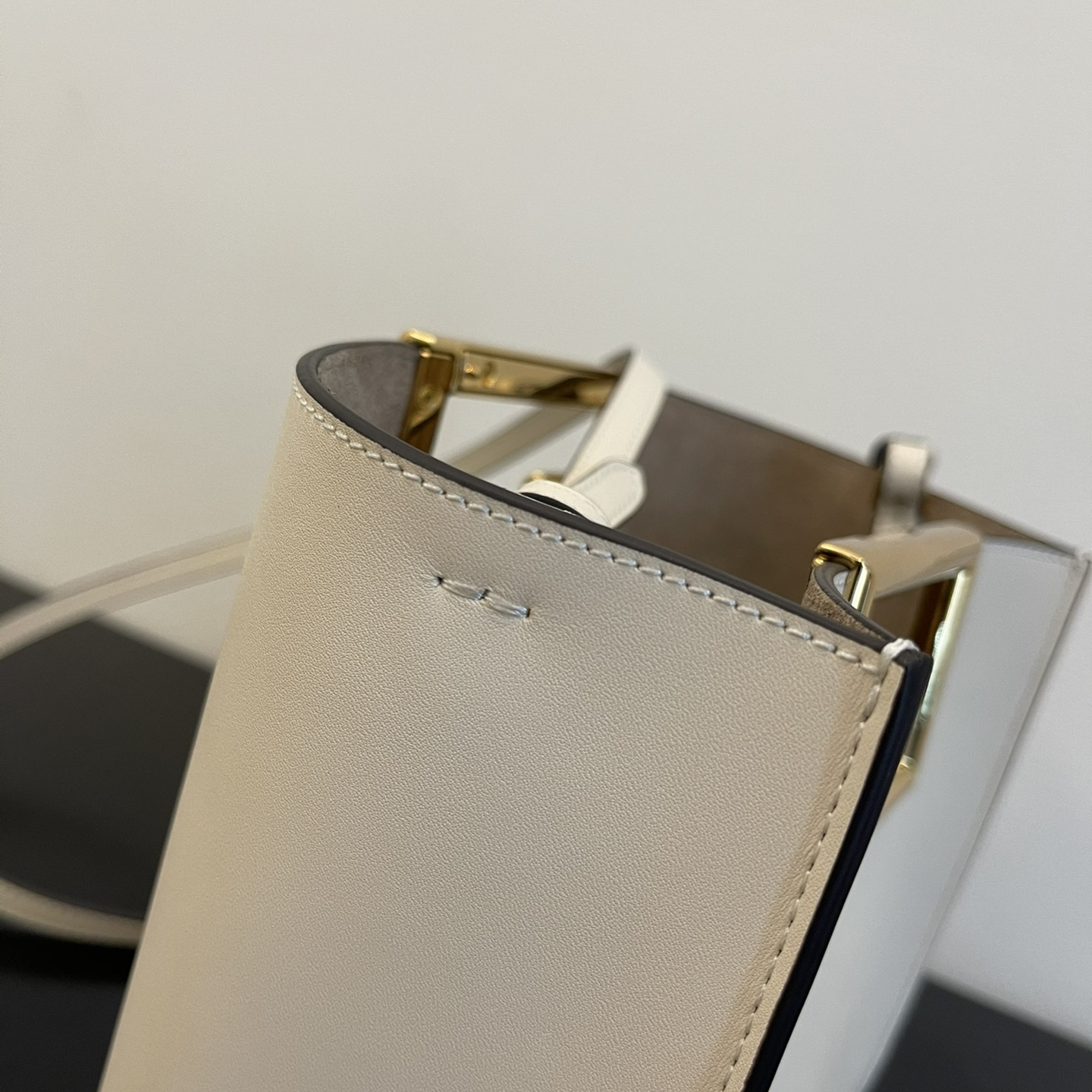 Fendi New Shoulder Bags 20*17*9cm