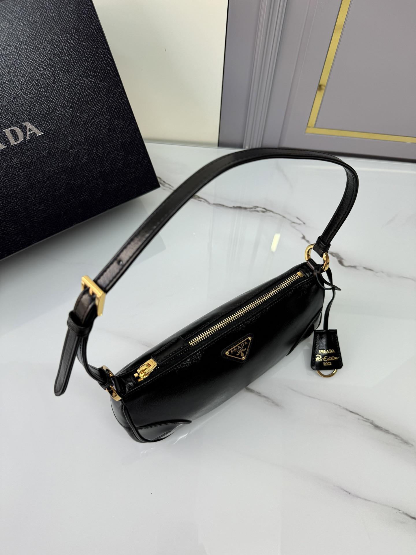 Prada 1BC201 Re-Edition 2002 Small Leather Shoulder Bags Size 23.5*10*5cm