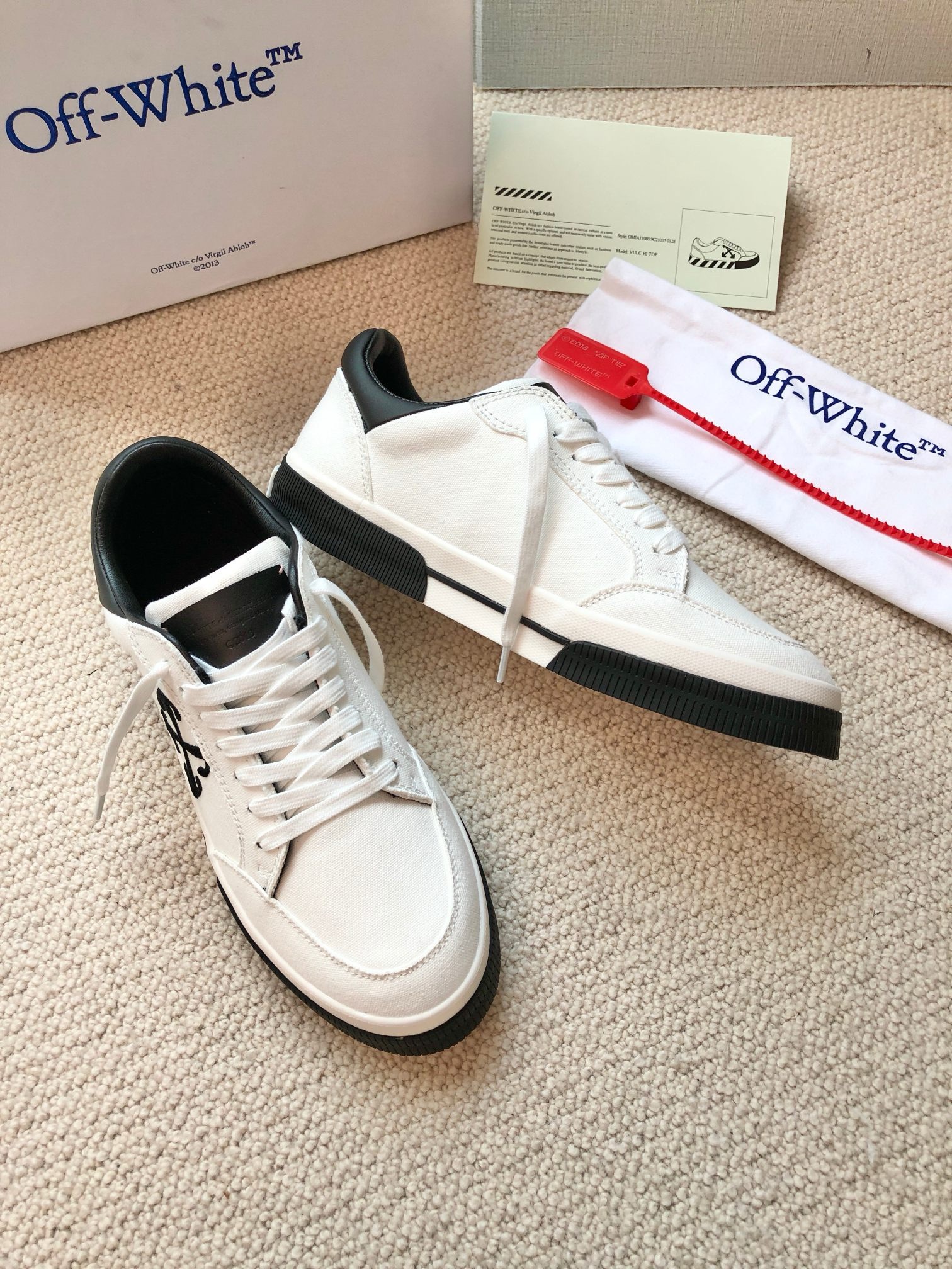 OFF White 2024ss New Low Vulcanized Sneaker Size 36-45