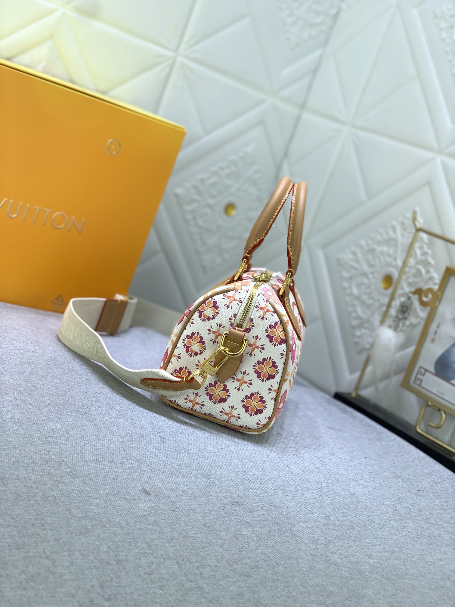 Louis Vuitton M11209 Speedy Bandoulière 20 Shoulder Bags Size 20.5*13.5*12cm