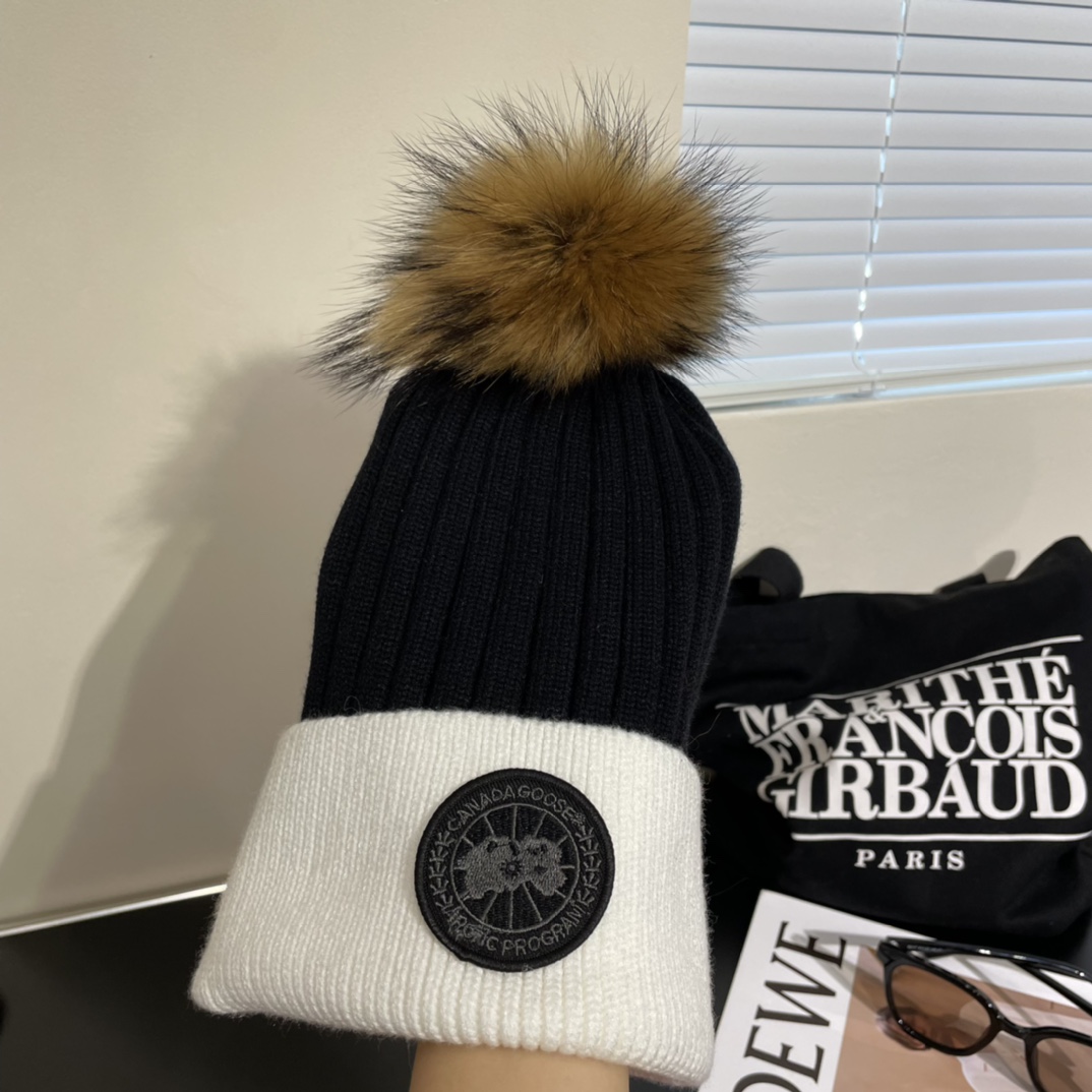 Canada Goose Knitted Hat