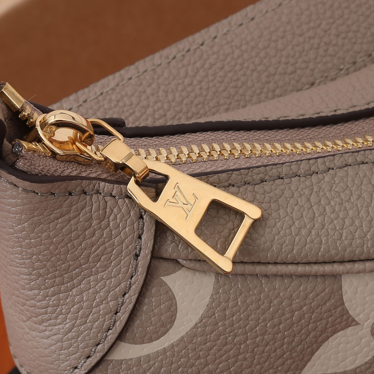 Louis Vuitton M46112 Bagatelle Women Bags Size 22*14*9cm