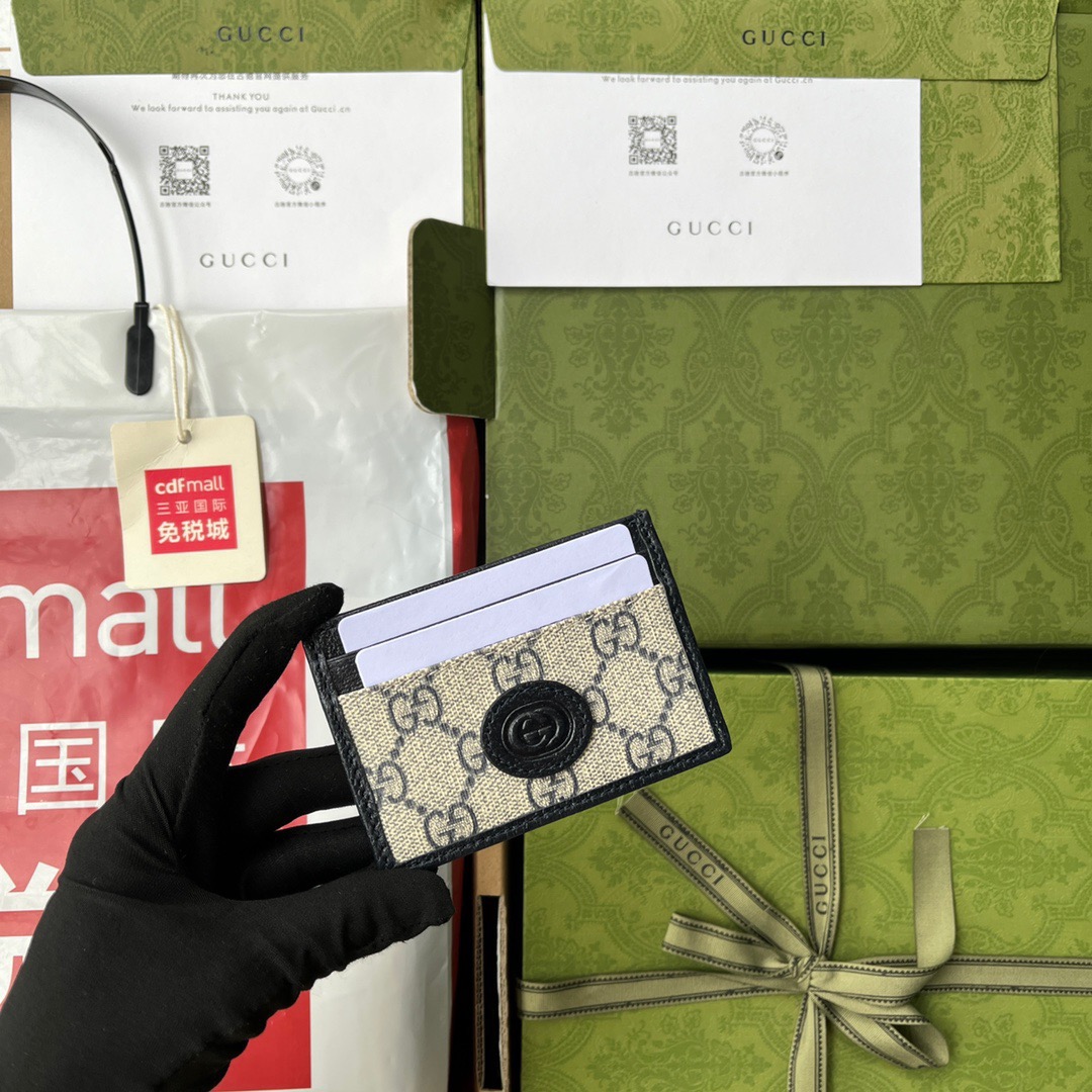 Gucci GG Card case with Interlocking Size 10*7cm Style: 673002
