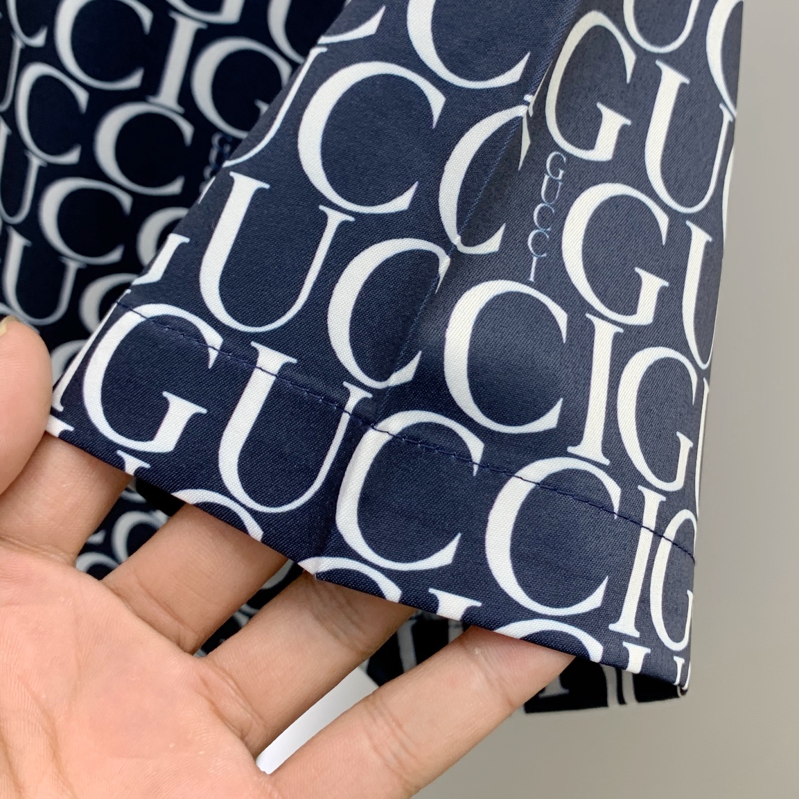 Gucci Sommeranzug Size M-XXL
