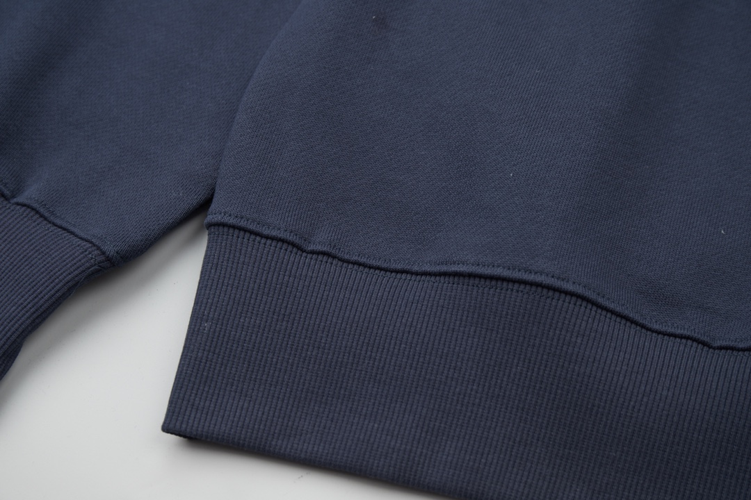 Louis Vuitton Unisex Sweatshirt Size S-XL